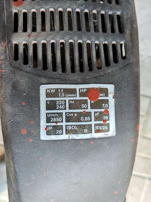 Compresor 24 litri funcțional.