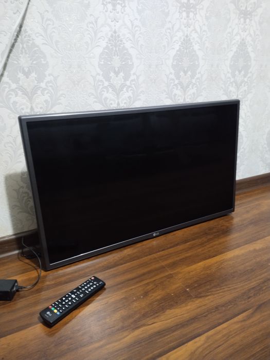 Продам Телевизор LG 32