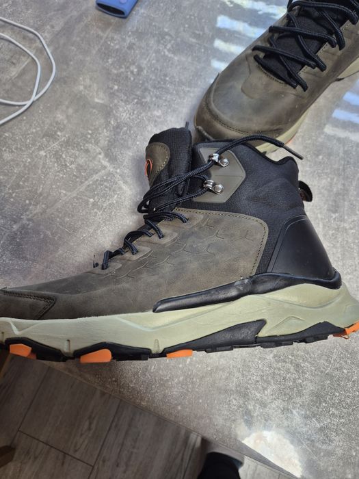 Мъжки Боти         .