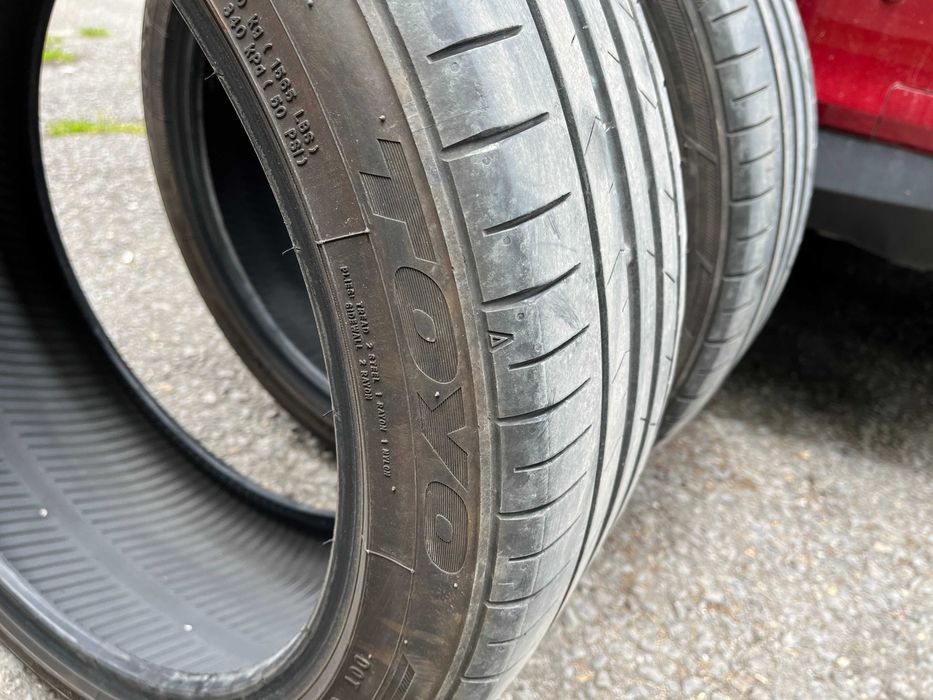 Гуми Toyo 225 45 19
