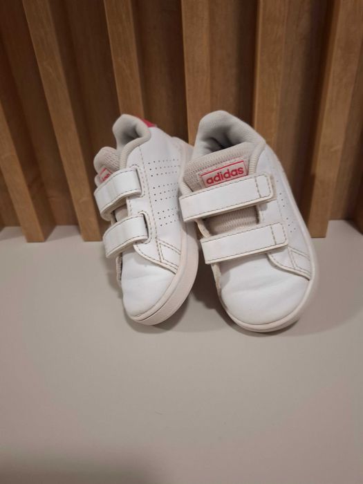 Adidasi Adidas si Next cu lumini marimea 20 si 21