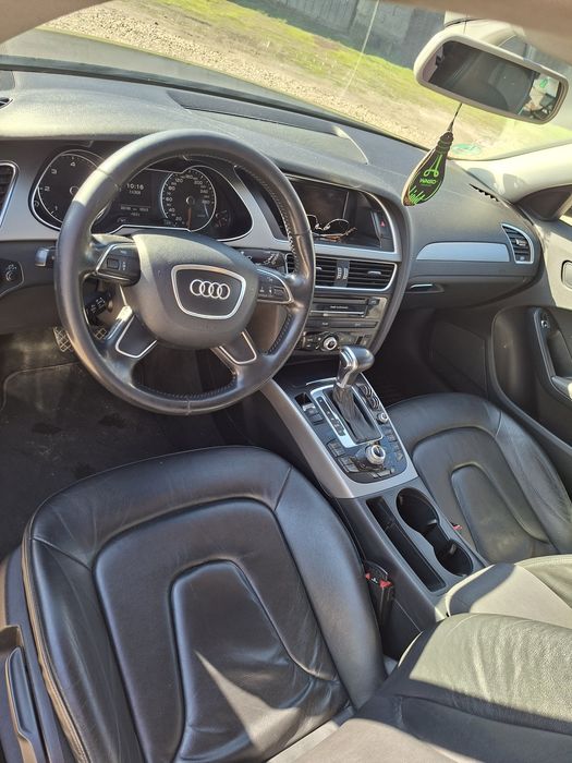 Audi a4 b8 2.0 d 2014 automat