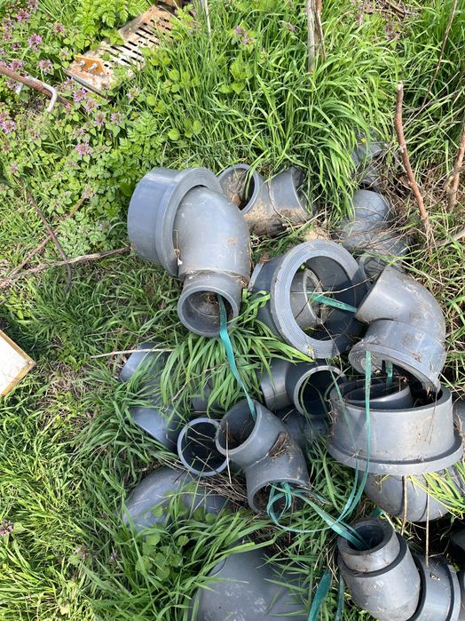 ПРОДАВАМ ПВЦ ТРЪБИ