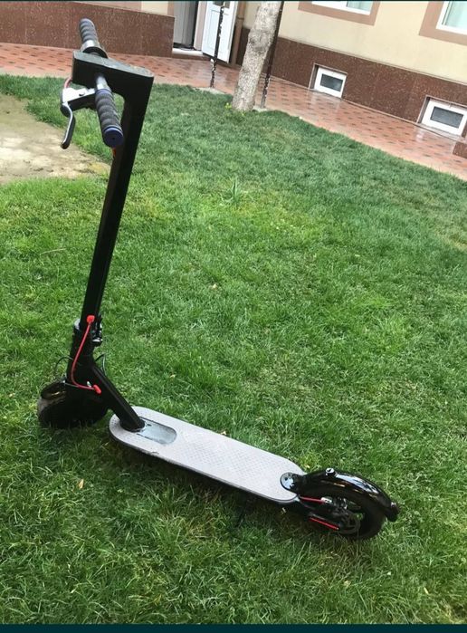 E SCOOTER   sotiladi