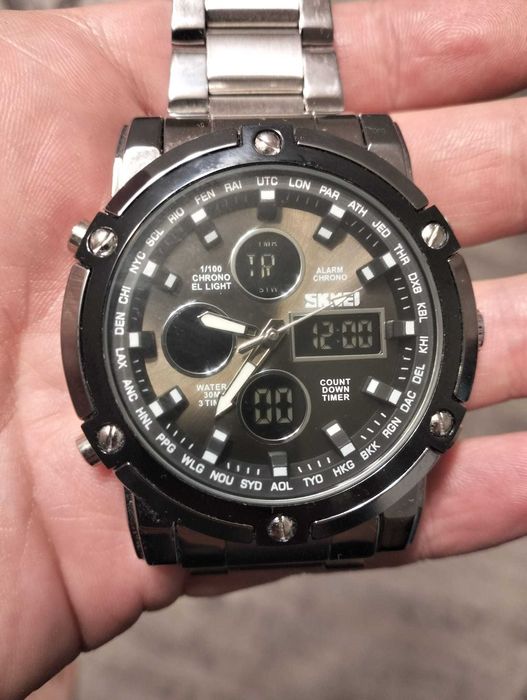 Ceas de barbati sport trendy cronometru data alarma analog-digital LED in culoare argintiu-negru