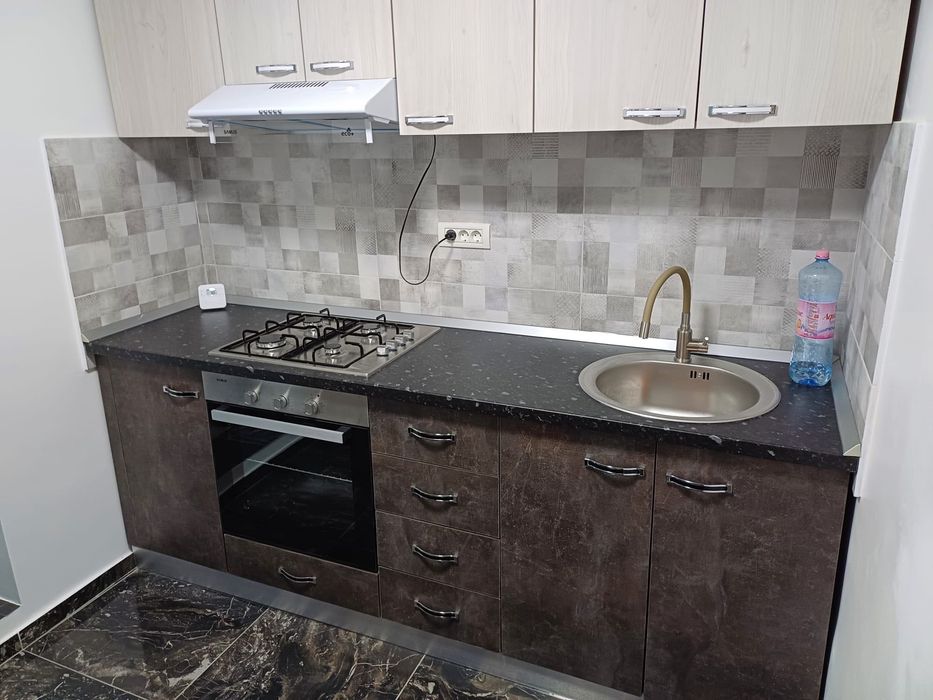 Închiriez apartament 3 camere decomandat complet mobilat