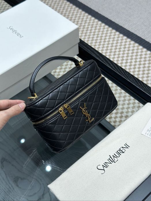 Geantă model Saint Laurent Gaby Vanity
