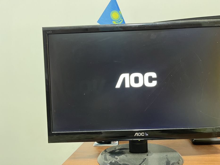 Монитор AOC 22 дюйма
