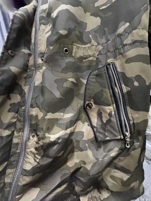 Дамска камуфлажна парка с естествен косъм