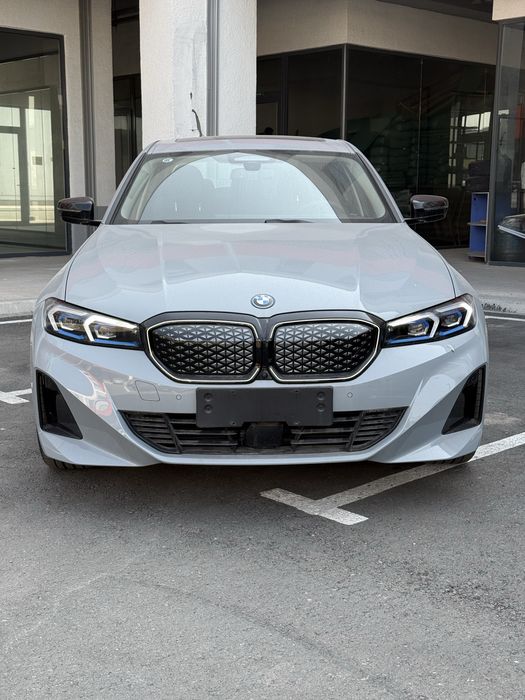 Bmw i3 40l Night Sport 25restylin Yili 2024 kraska tozza Xitoyda yurga