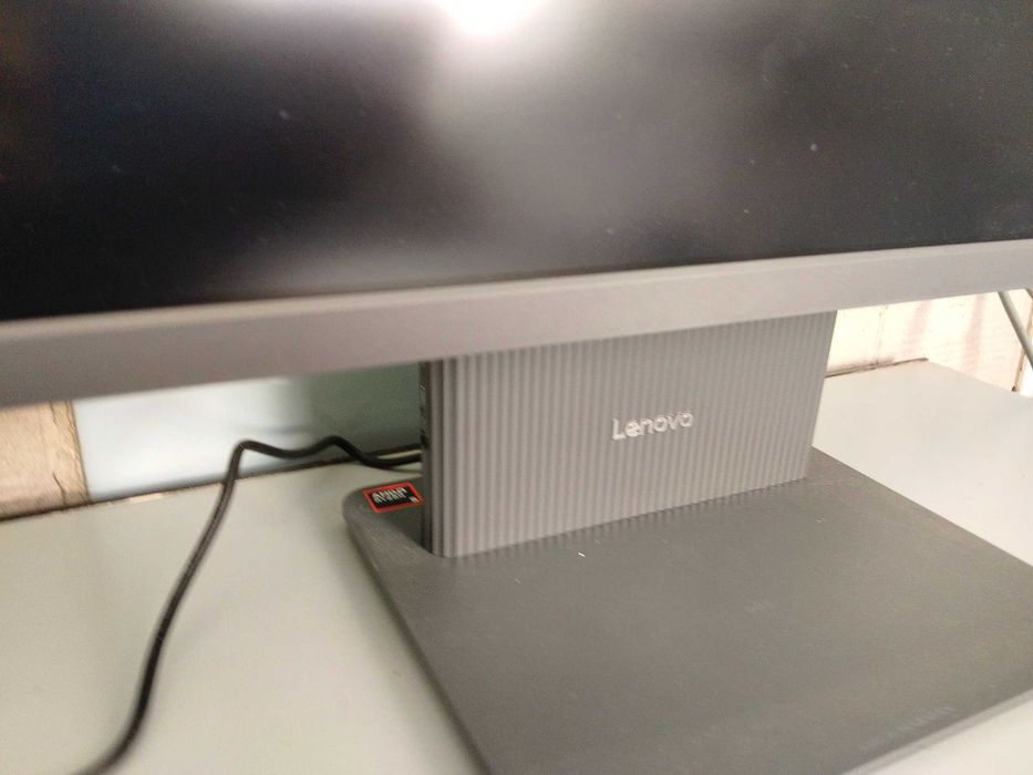 Lenovo IdeaCentre 27 | Ryzen 5 8645HS | 16GB DDR5 | 1TB SSD