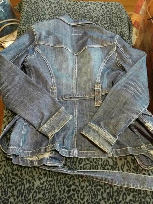 Дънкено яке М размер