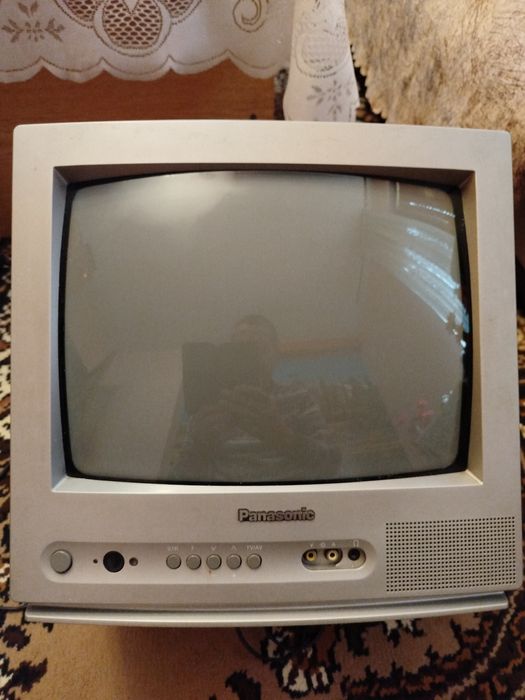 Продавам телевизор