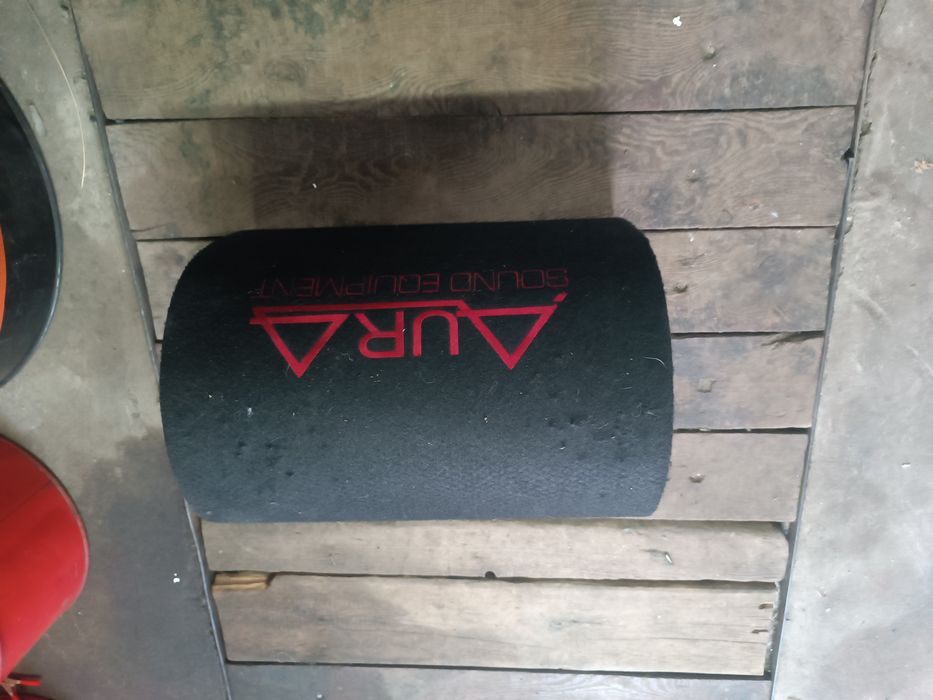 Сабвуфер аура.. .