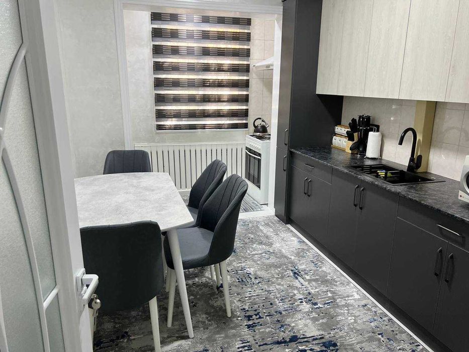 Сдаётся  Квартира по ул.Афрасияб  **