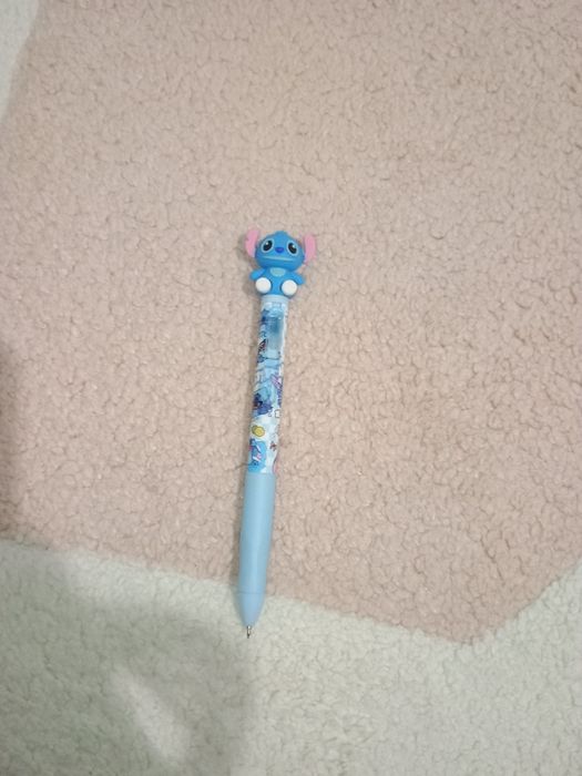 Jucări:Kuromi,pixuri cu stitch și angel +breloc lăbuță