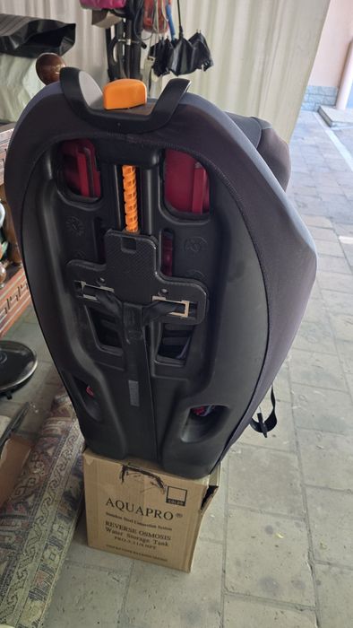 Продаётся детское кресло chicco