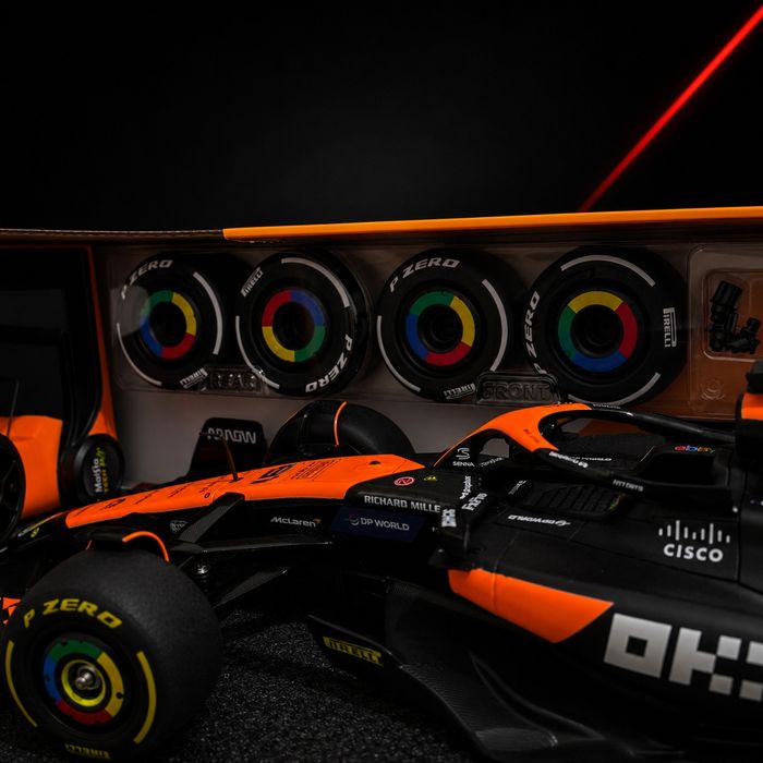 McLaren MCL38 Miami GP 2024 #81 Maisto