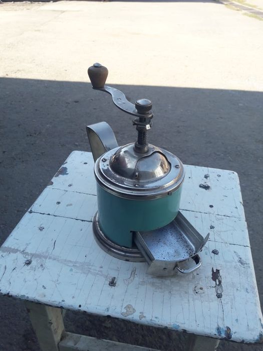 Кофемолка ручная