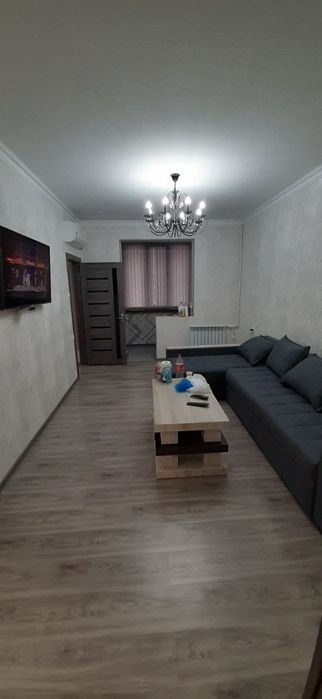 Продаётся СВОЯ 2в3 квартира. с удобствами! Недалеко от Эко базара!