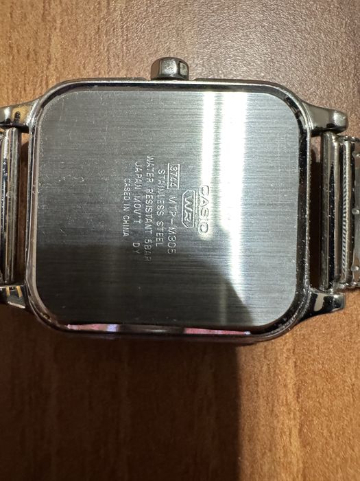 Часовник Casio MTP-M305-1AVER