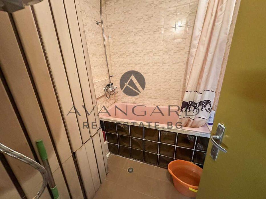 оф.23070 Просторен тристаен/ Каменица 1