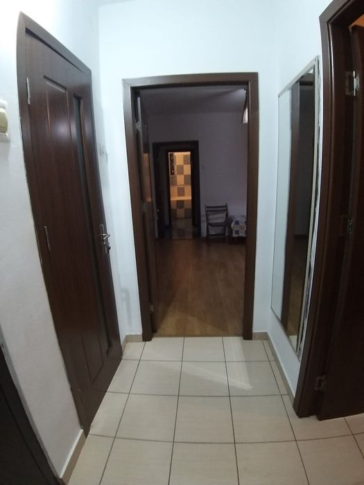 Închiriez apartament Aleea Trandafirilor