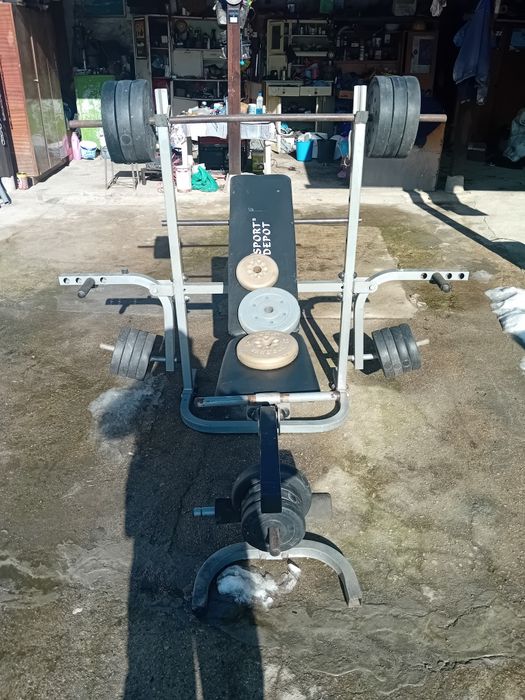 Лежанка.  Фитнес оборудване