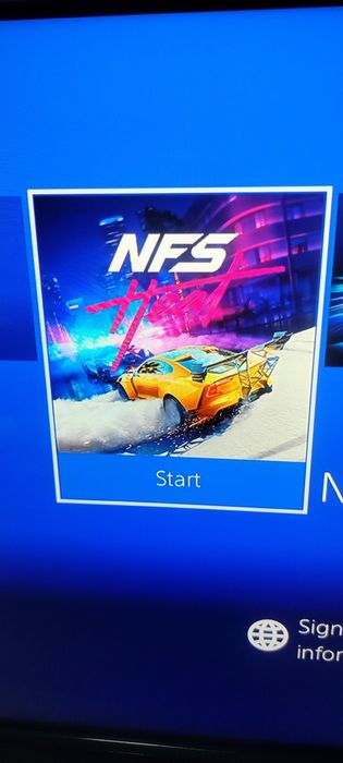 Продавам PS4 Slim комплект