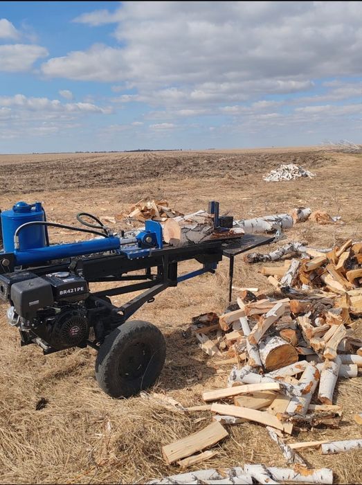 Продам дровакол.