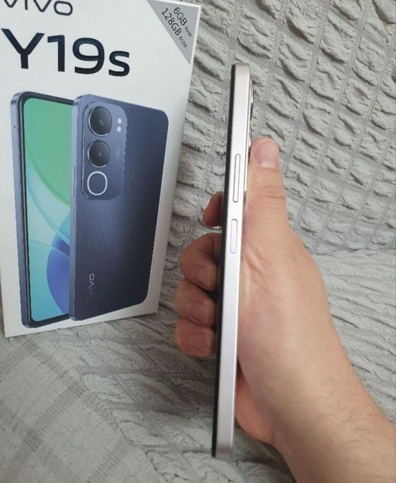 Vivo Y19S 8/128GB Silver Igravoy Original Karobka Holati Yaxshi Zor