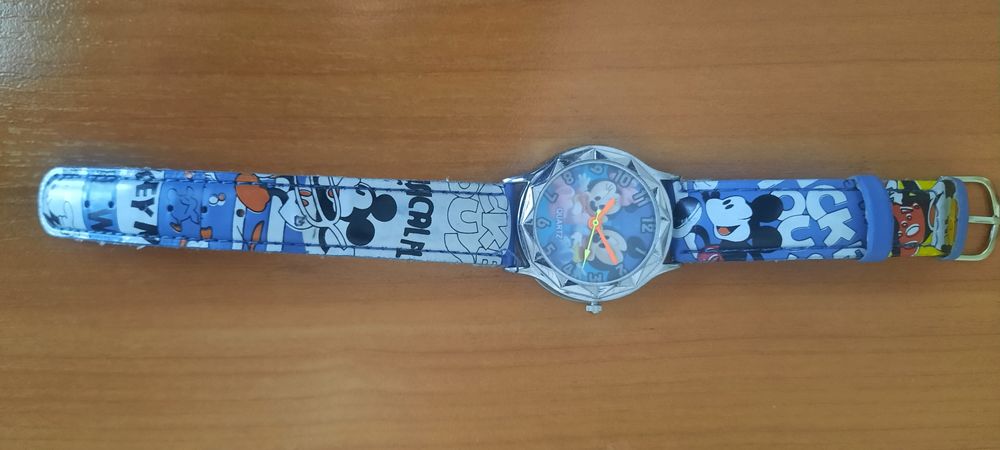 Продаю         часы