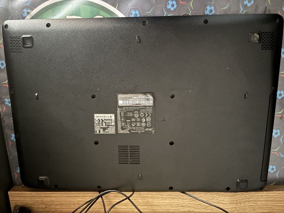 Vand laptop acer cu tot cu incarcator doar predare personala