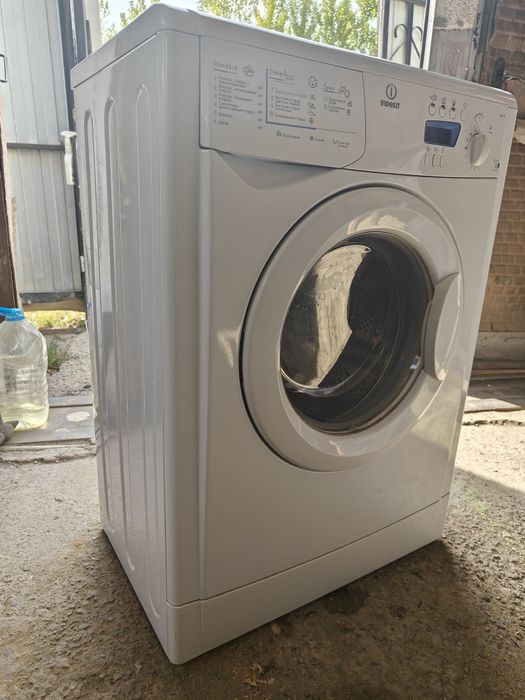 Продам стиральную машину