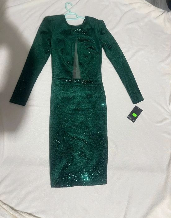 Rochie verde smarald cu paiete, elegantă, mărimea 36