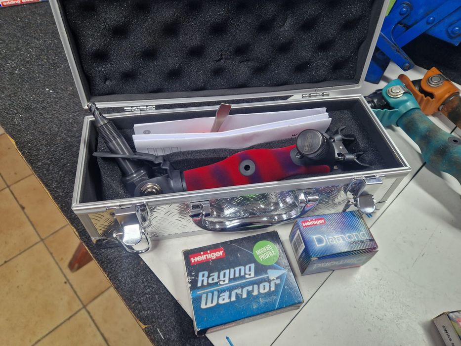 Masina de tuns oi profesionala, Heiniger One
