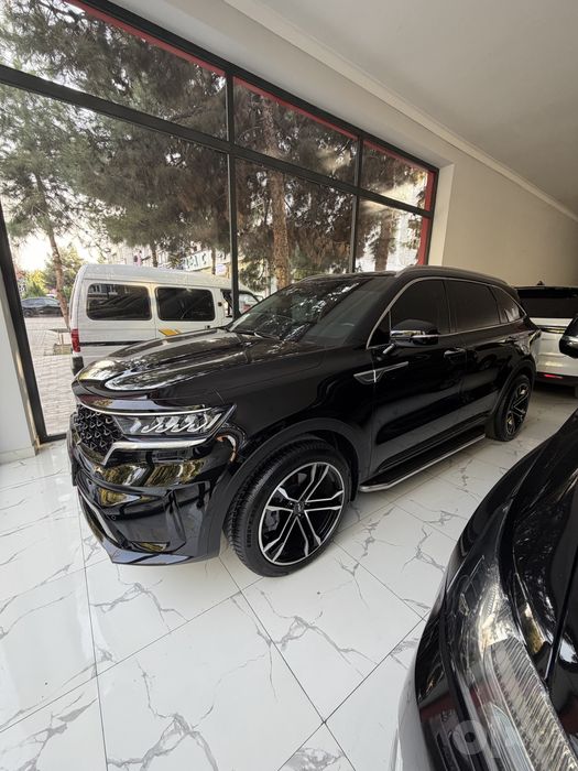 Kia Sorento 2022 Qora toza 7 orindiqli