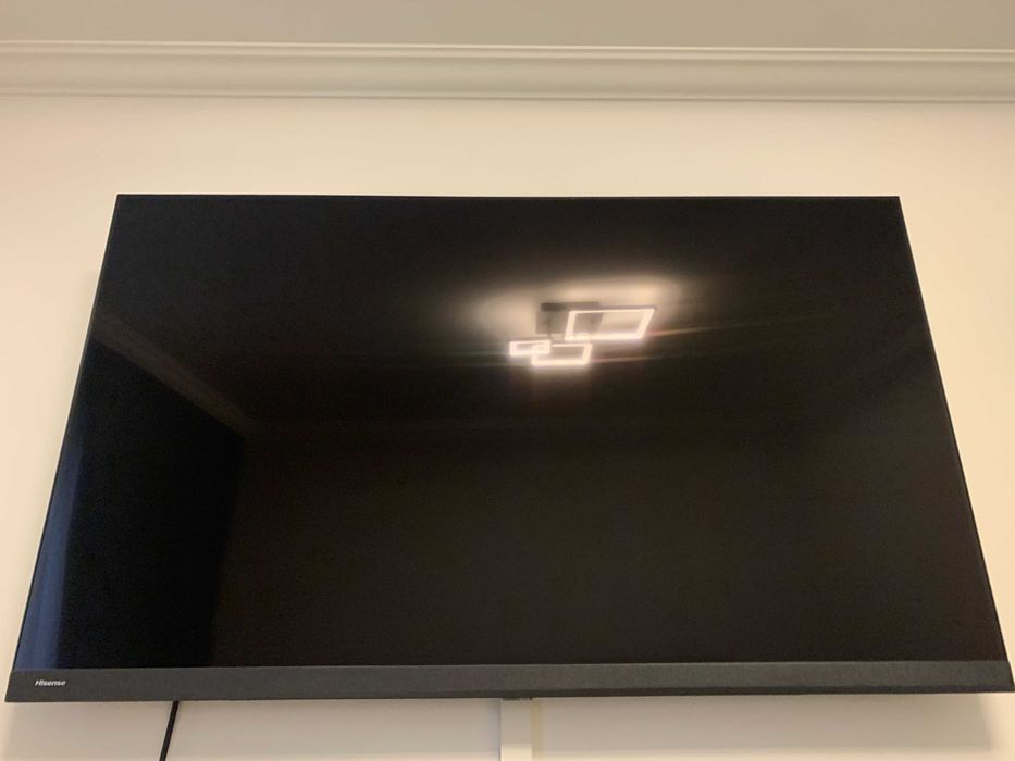 ULED Mini LED Smart TV Hisense U8KQ Dolby Atmos 144HZ 55 inch 139cm diagonala