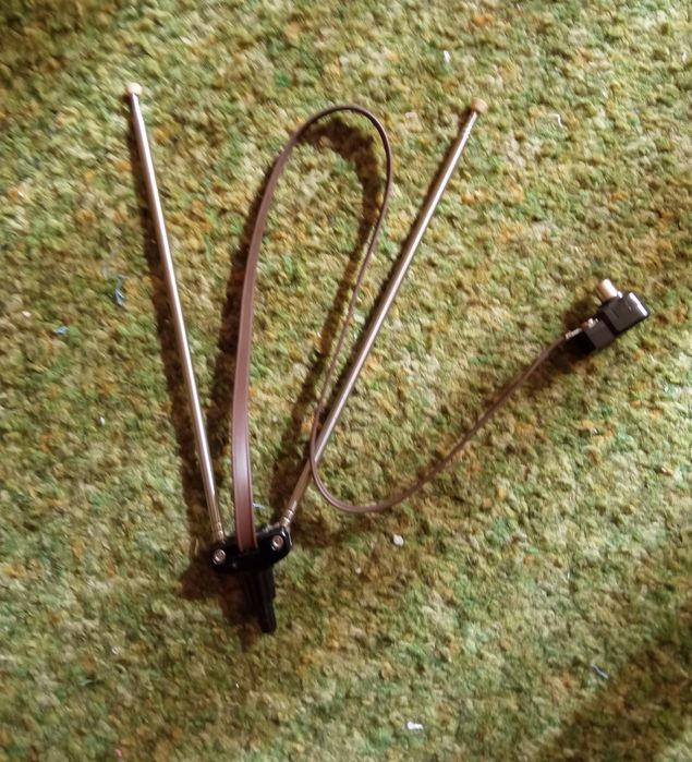 Антенна телевизионная телескопическая