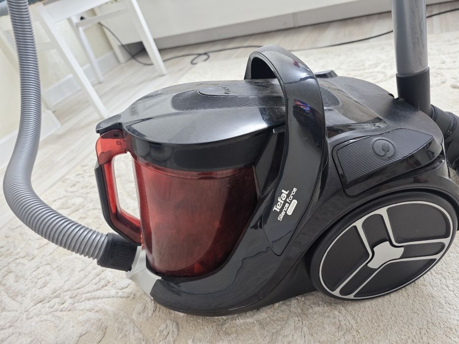 Продам пылесос Tefal, в хорошем состоянии