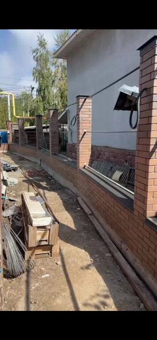 Колпаки и парапеты на забор
