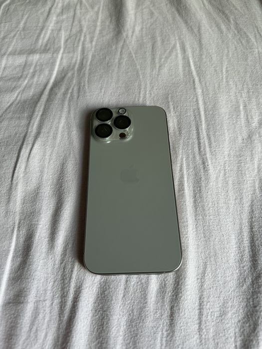 Iphone 16 pro max /Apple Warch ultra 2/series 9