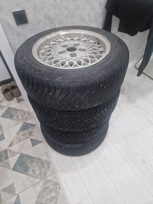 Продам диски на мерседес