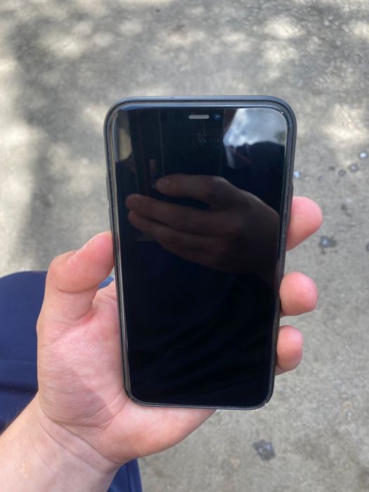 Iphone 11 продам