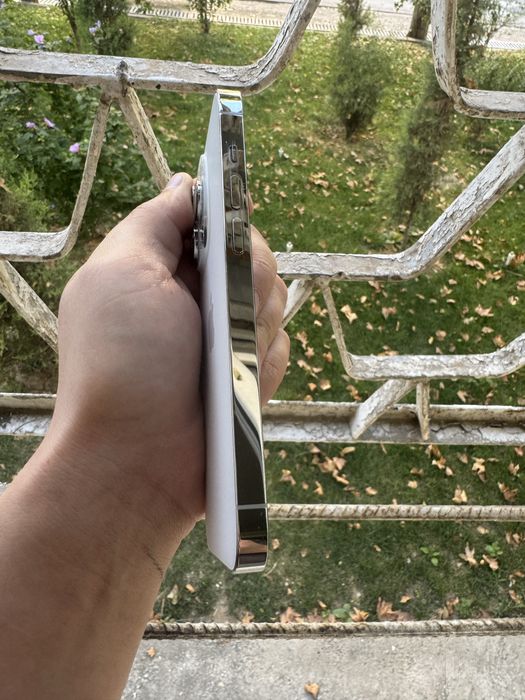 iPhone 14 Pro 256 GB Oq — karobkasi bor