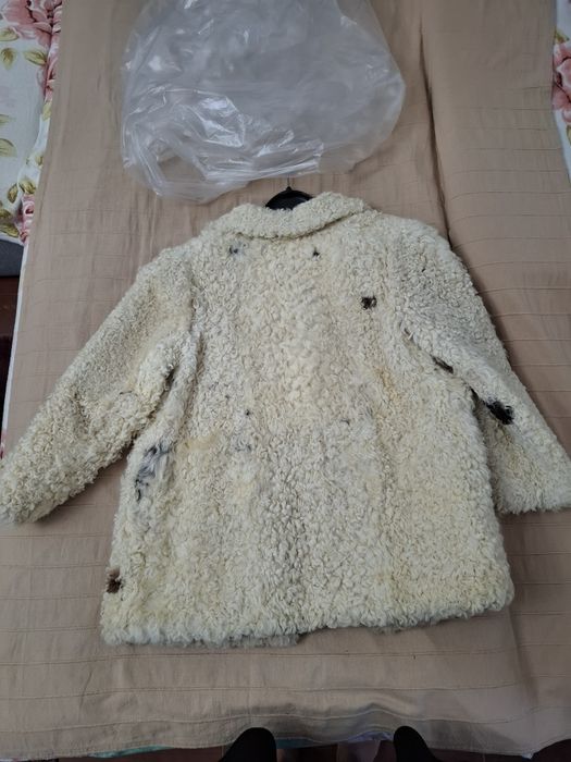 Haina de blana astrahan oaie