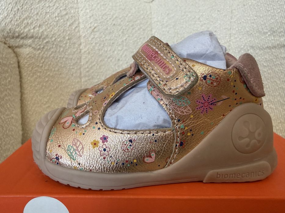 Pantofi Biomecanics - marimea 19