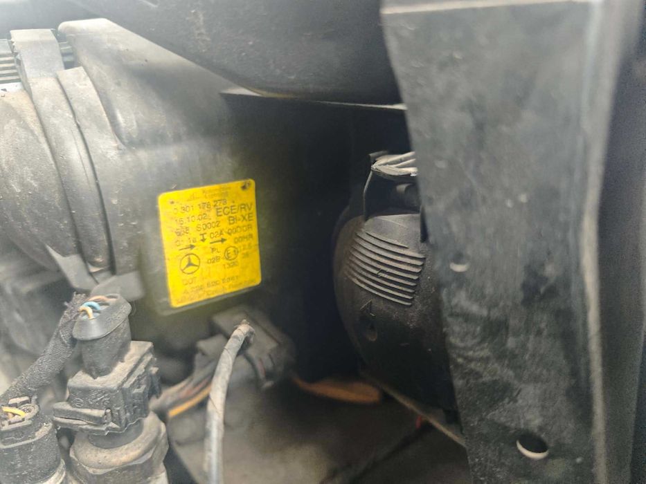 Фейсови фарове W220
