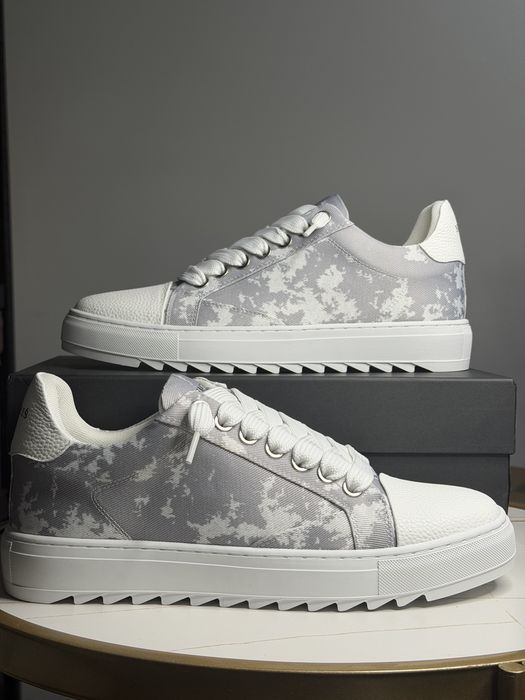Adidasi Numeris 30% reducere