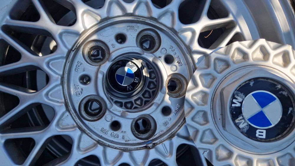 BMW E34 525 джанти със летни гуми 185/65/15 7J×15 5×120  ET20 DOT 0919